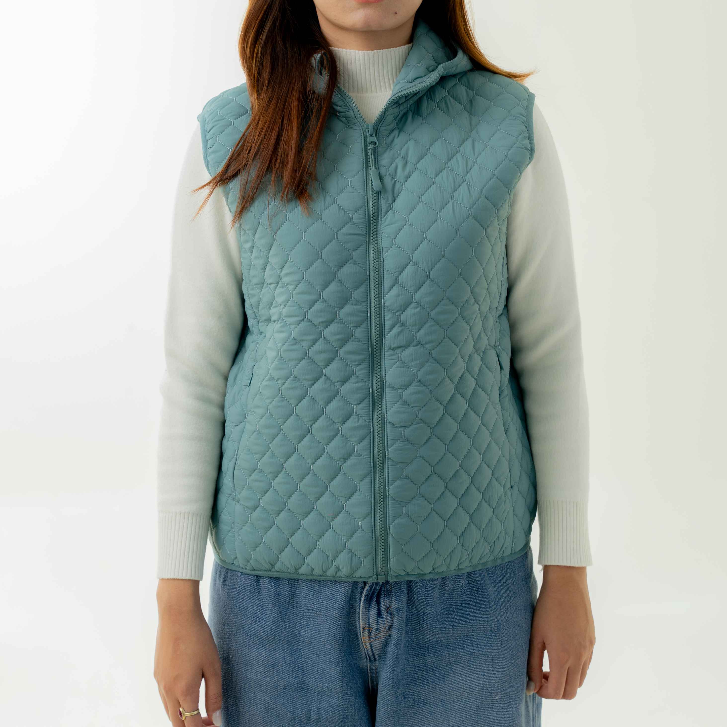 Women's Spring Lake Insulated Crepe Taffeta 250 GSM Sleeveless Jacket